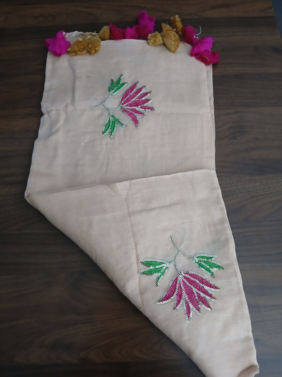 Saree Mul-Baumwolle + Lotus-Pailletten