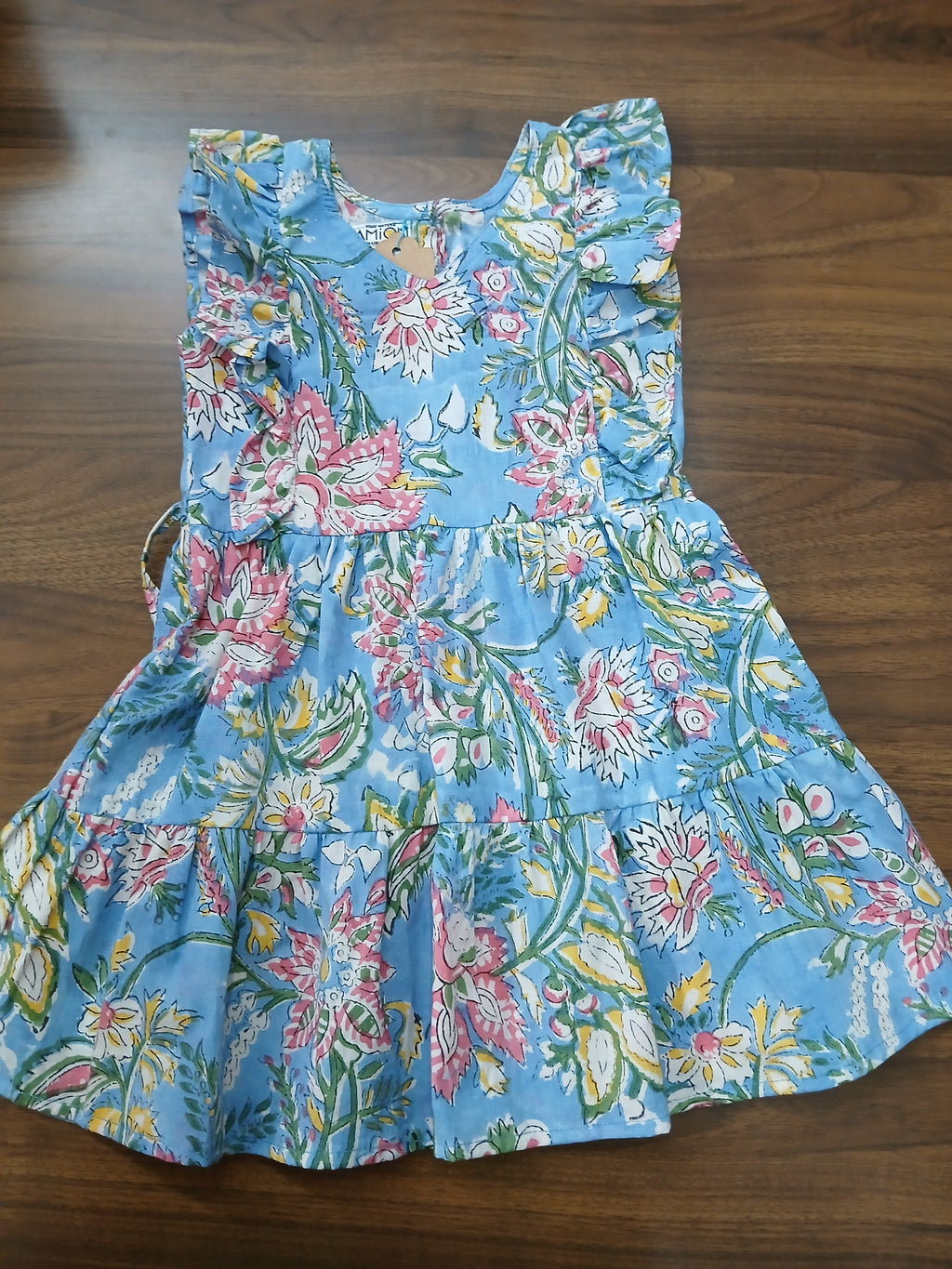 Gril dress frill on the top