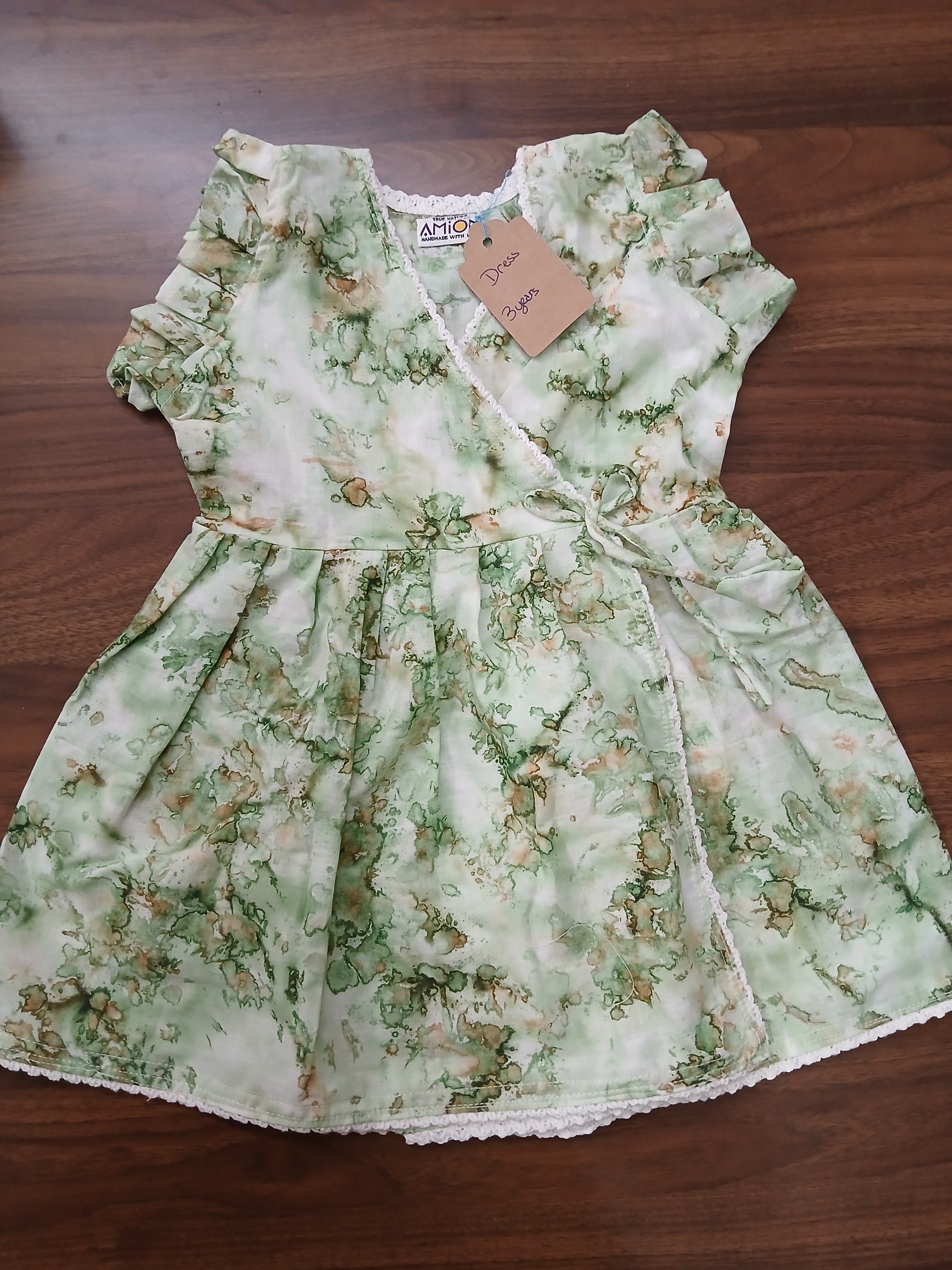 Dress Girl cross not