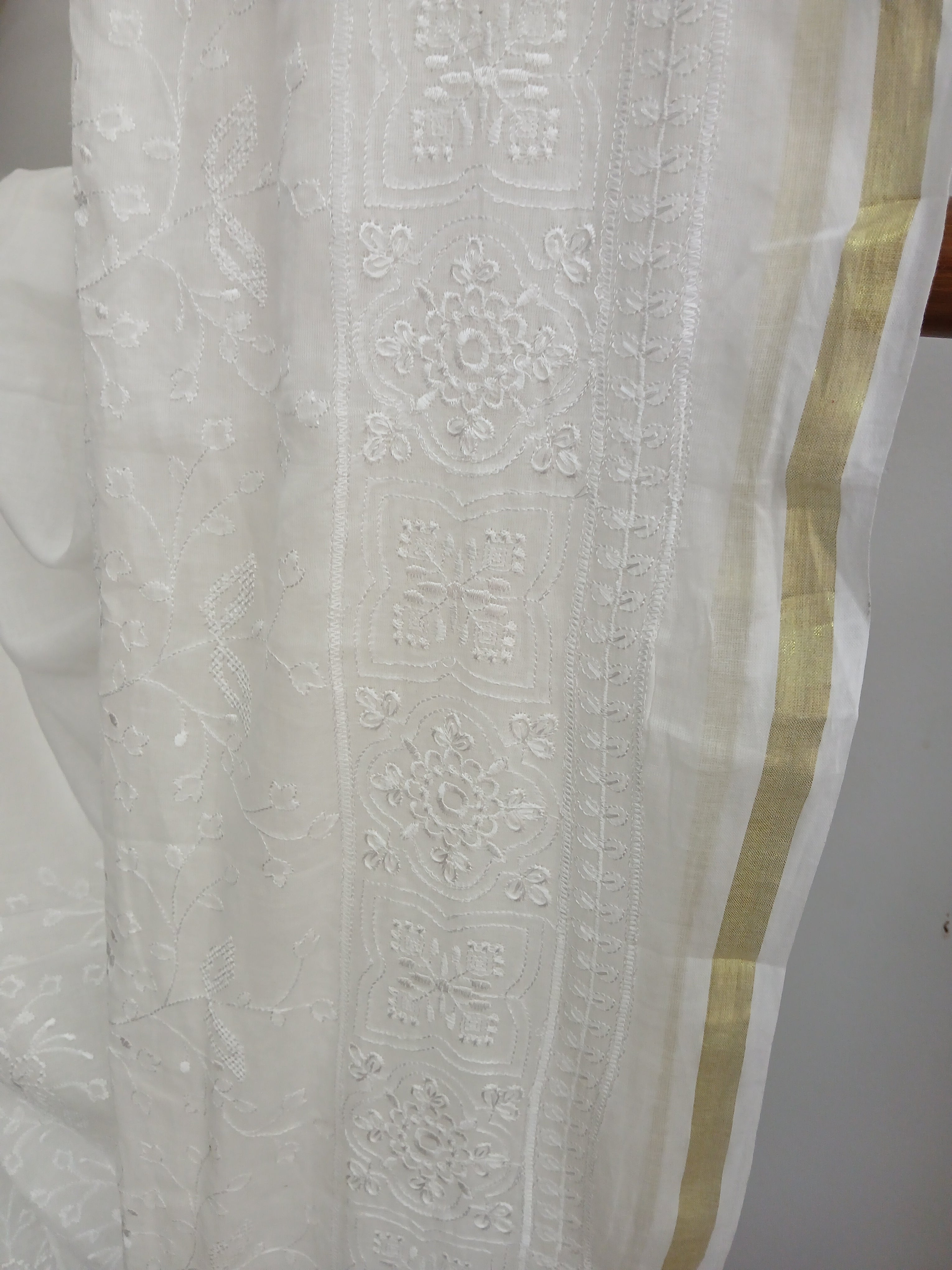 Sari Mul Cotton broderie Chikankari