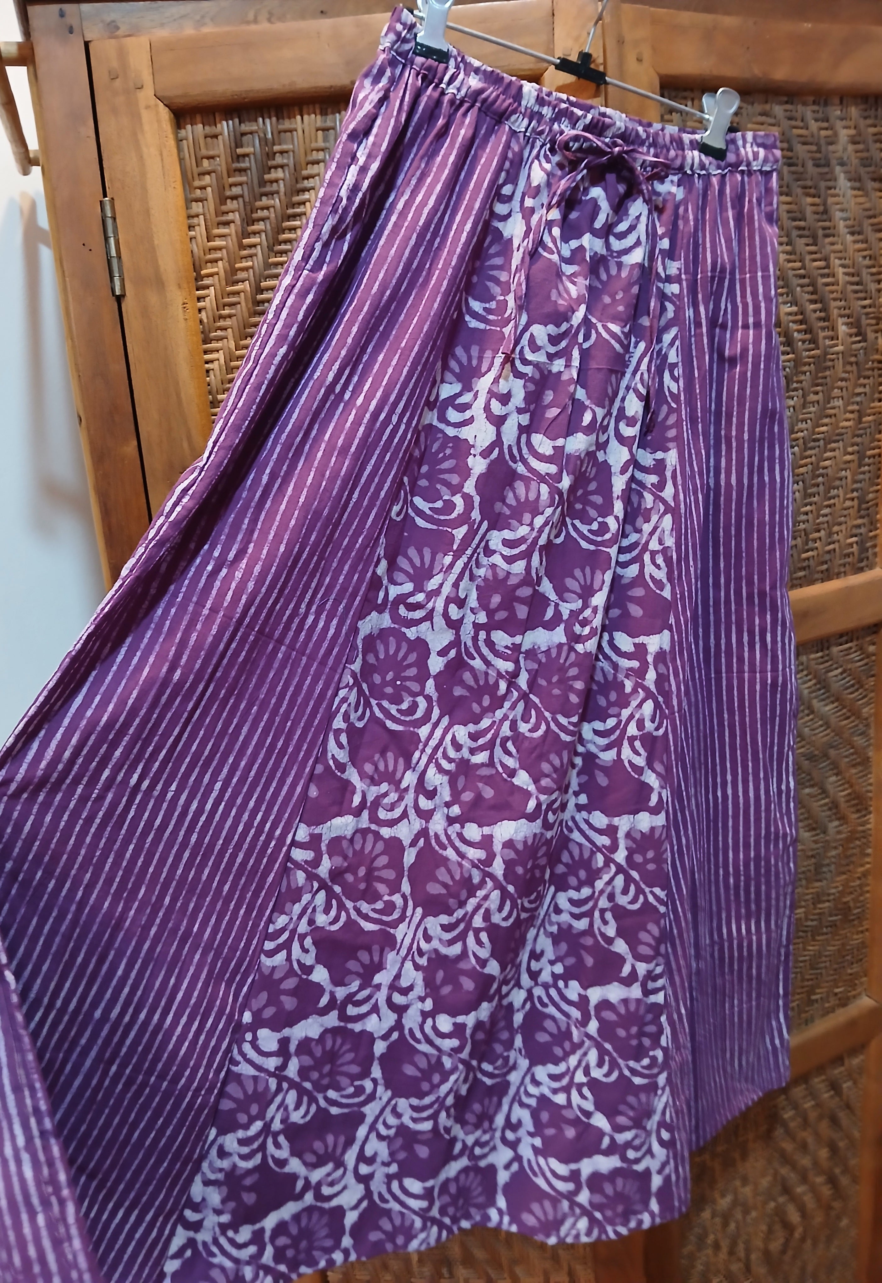 Rock dreiteilig Batikdruck