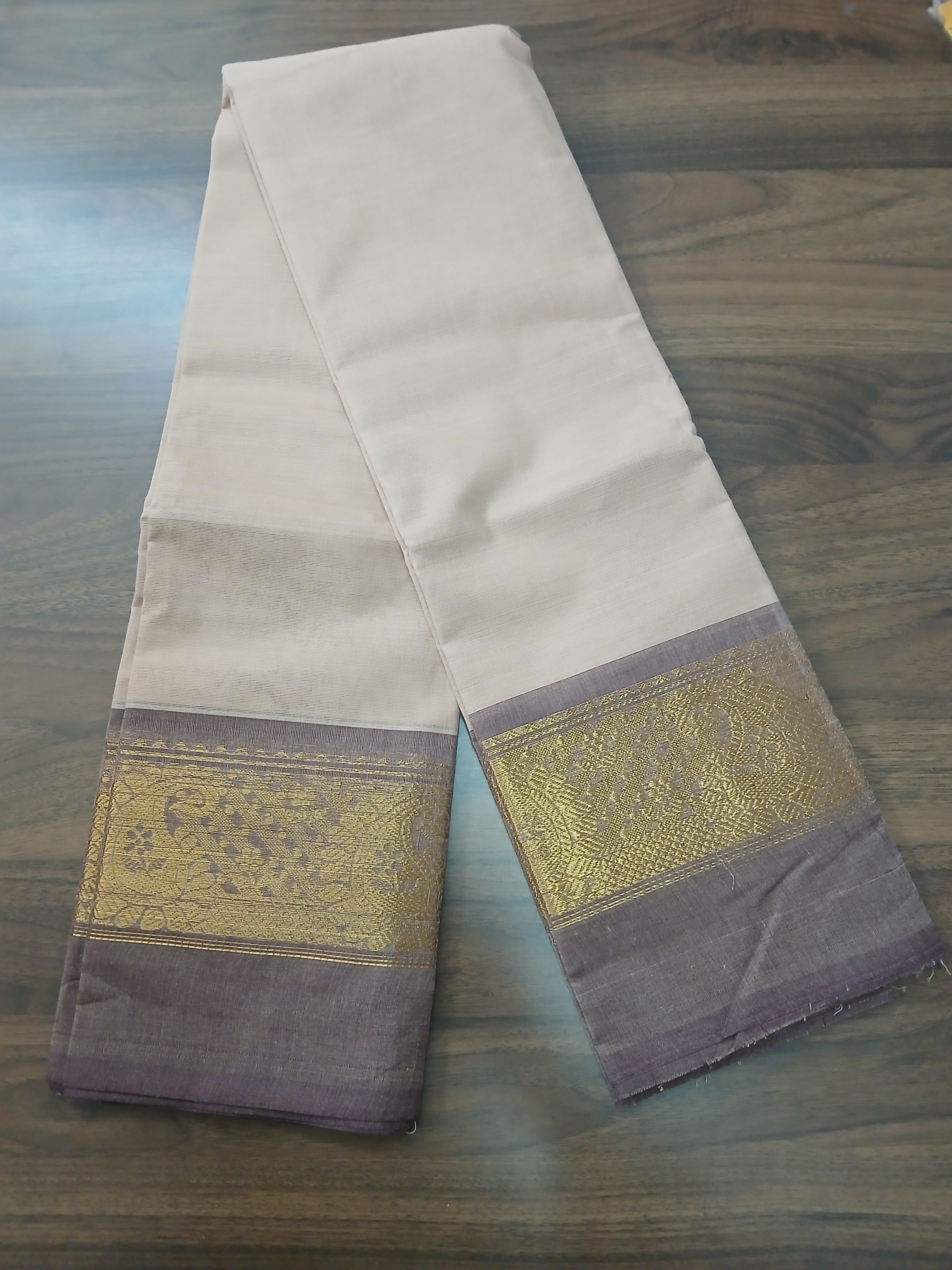Saree Handloom with Borders